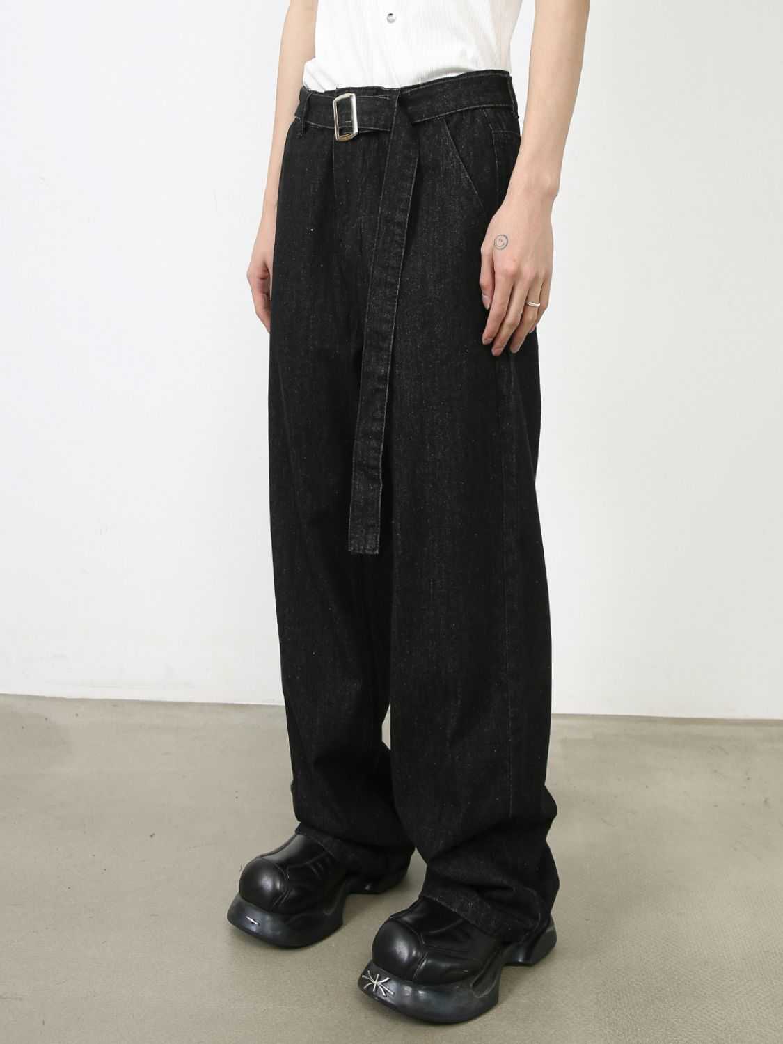 f82983a5-e0d4-4fc5-9bc0-feac0b1b35db-Max